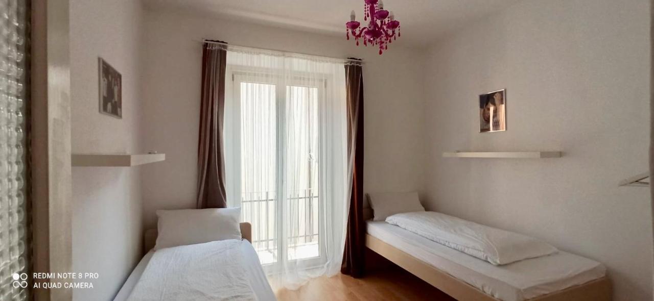 Glow G Apartment Болзано Екстериор снимка